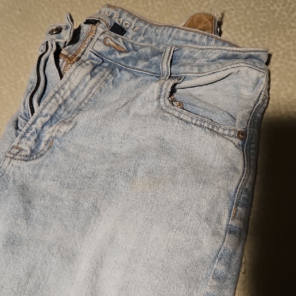 American Eagle Outfitters Light Blue Relaxed Jeans